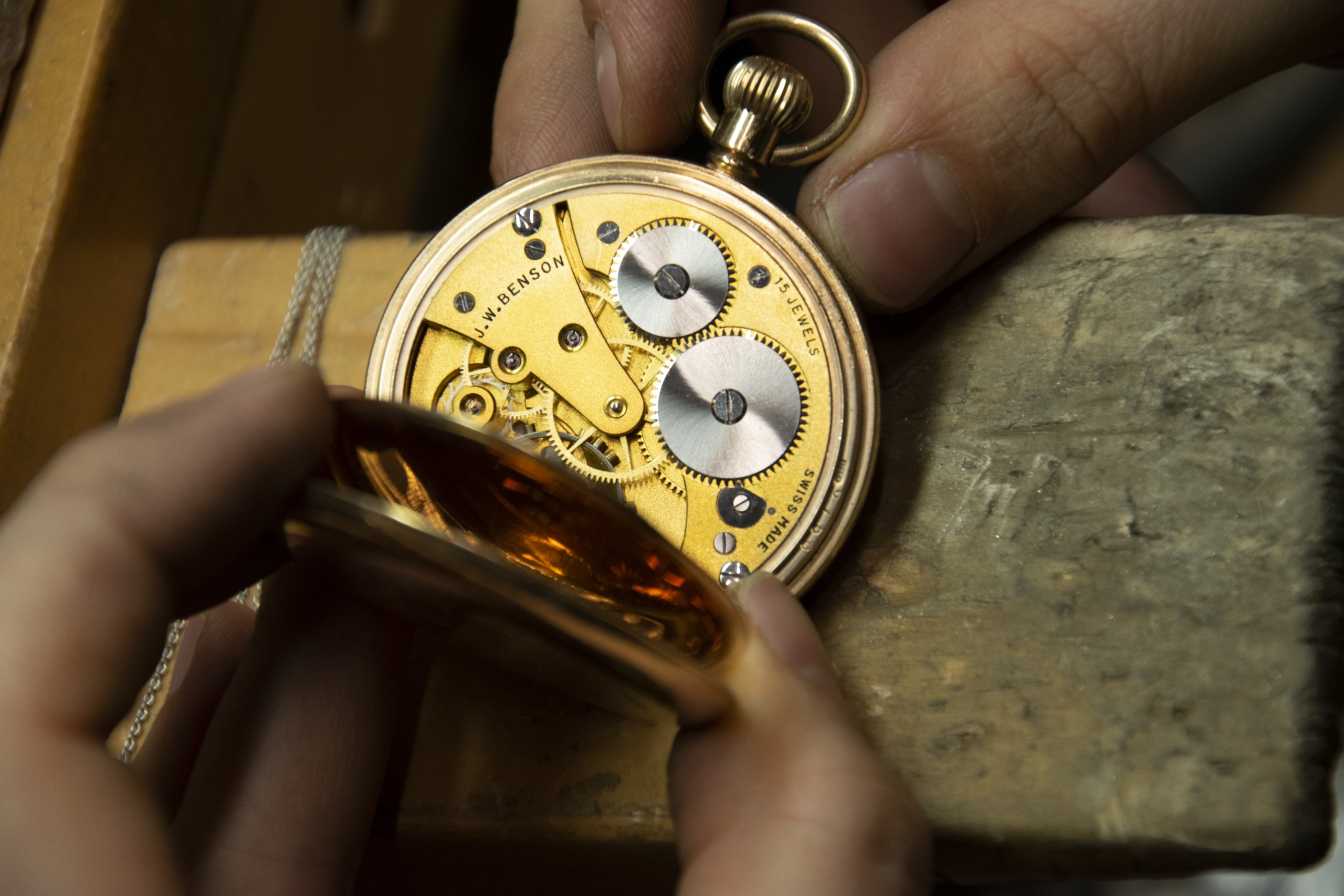 Watch repair inspection checklist with timepiece maintenance notes